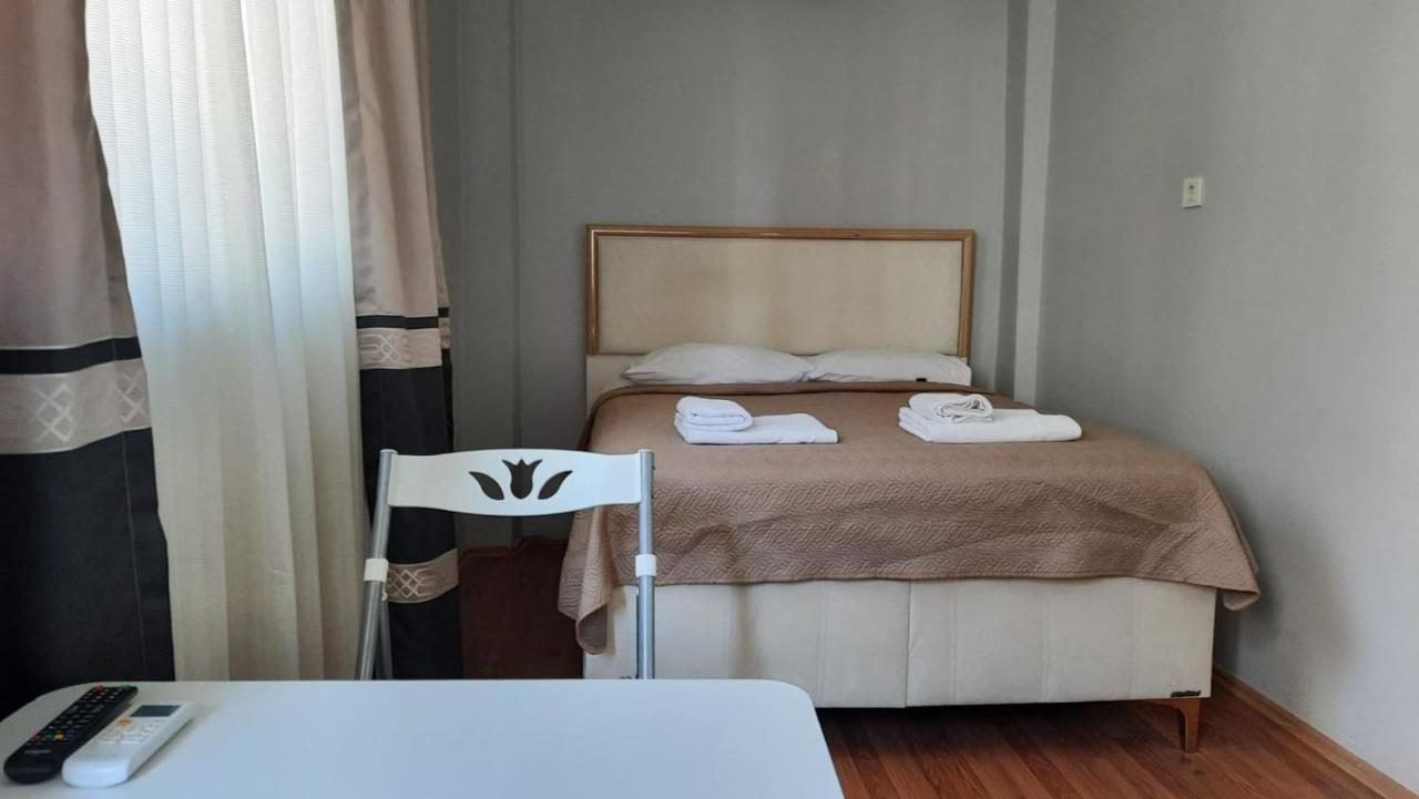 Ararat Studio Istanbul Luaran gambar