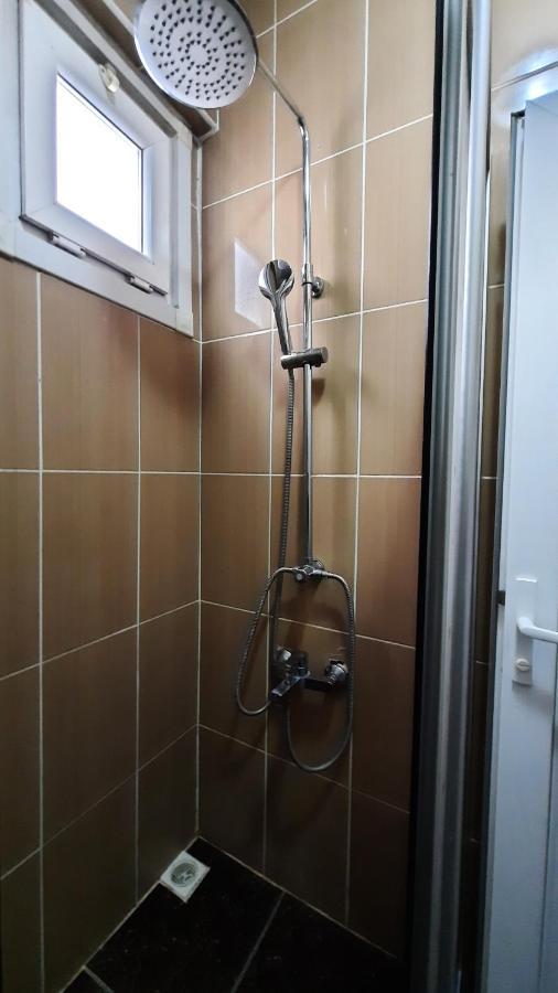 Ararat Studio Istanbul Luaran gambar