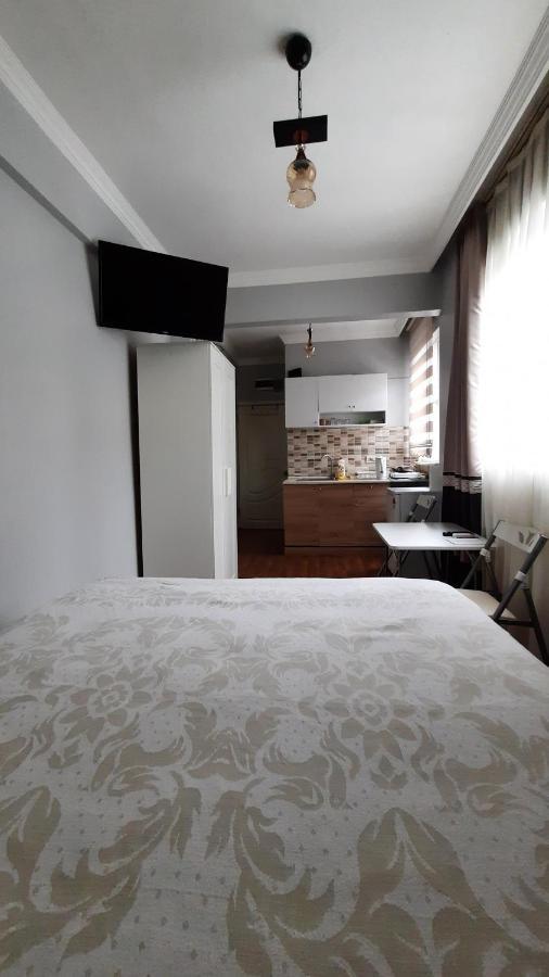 Ararat Studio Istanbul Luaran gambar